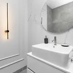 Apartment Modern With Sauna & Parking Near Arena By Renters