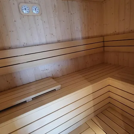 Apartman Modern With Sauna & Parking Near Arena By Renters