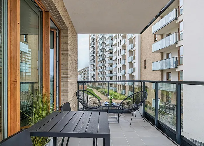 Modern With Sauna & Parking Near Arena By Renters Appartement *