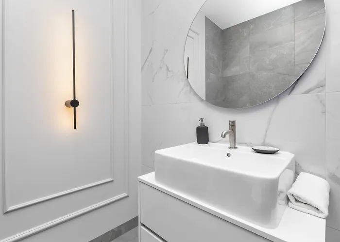 Appartement Modern With Sauna & Parking Near Arena By Renters