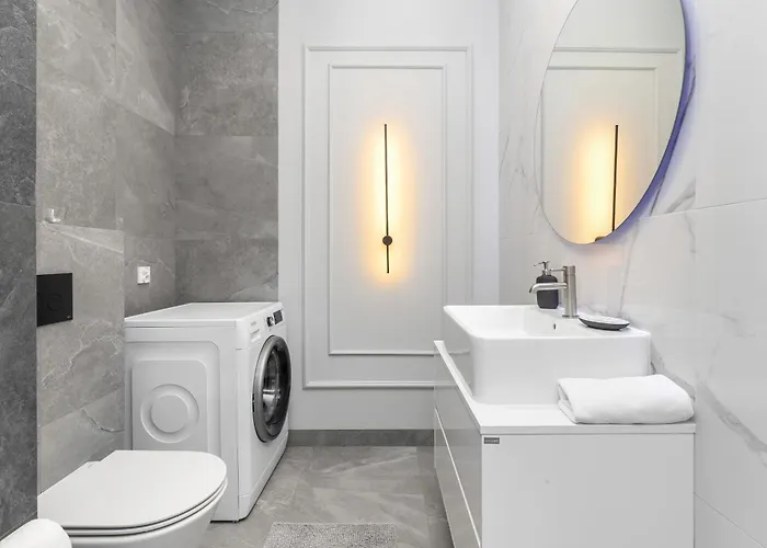 Modern With Sauna & Parking Near Arena By Renters Appartement