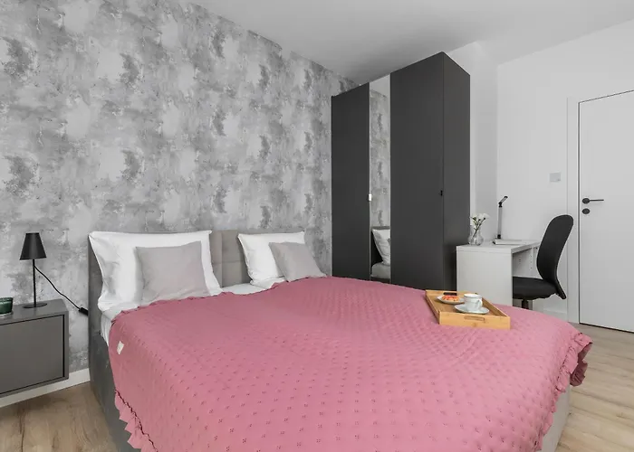 Appartement Modern With Sauna & Parking Near Arena By Renters